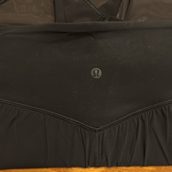 Lululemon Nulu and Mesh HR Yoga Short 3.5" - Picture 3 of 6